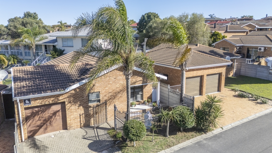 3 Bedroom Property for Sale in Protea Heights Western Cape